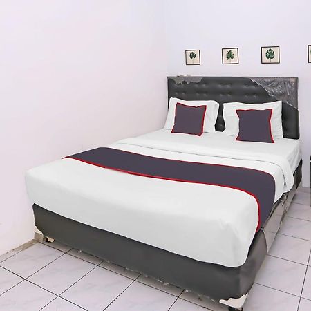 Collection O 92739 Hotel Pintu Besar จาการ์ตา ภายนอก รูปภาพ