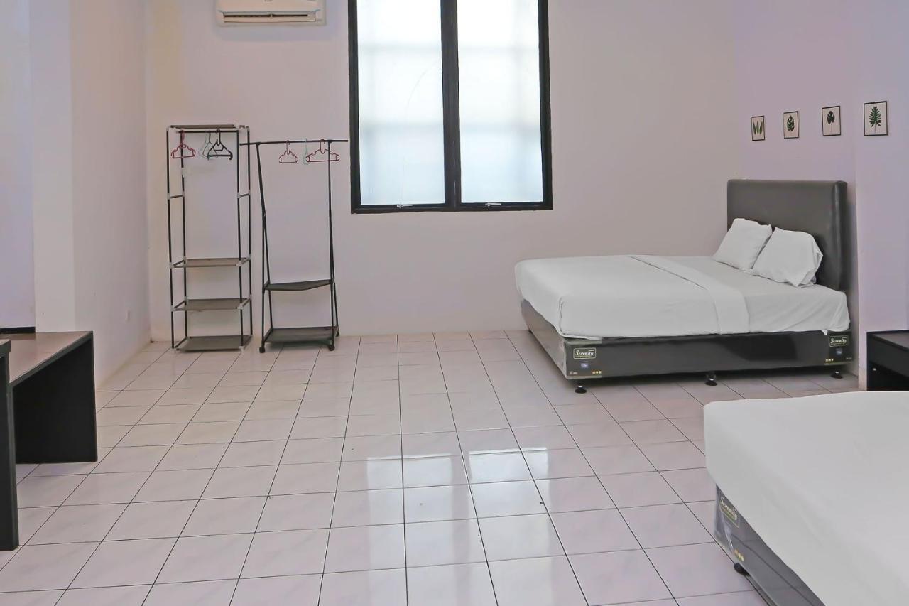 Collection O 92739 Hotel Pintu Besar จาการ์ตา ภายนอก รูปภาพ