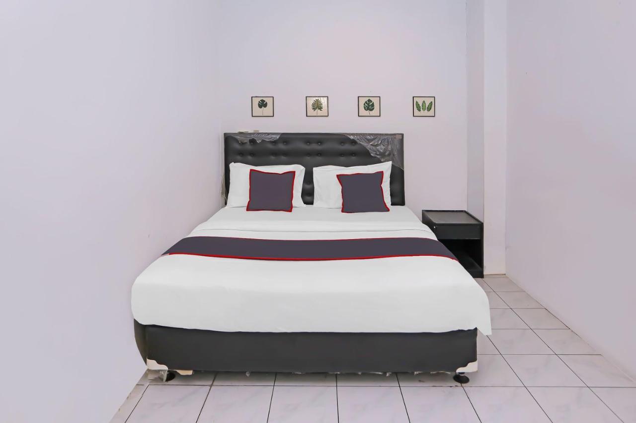Collection O 92739 Hotel Pintu Besar จาการ์ตา ภายนอก รูปภาพ
