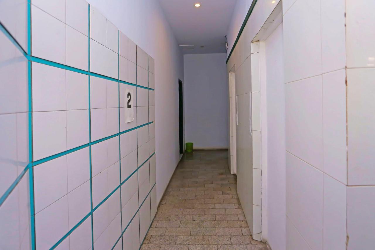 Collection O 92739 Hotel Pintu Besar จาการ์ตา ภายนอก รูปภาพ