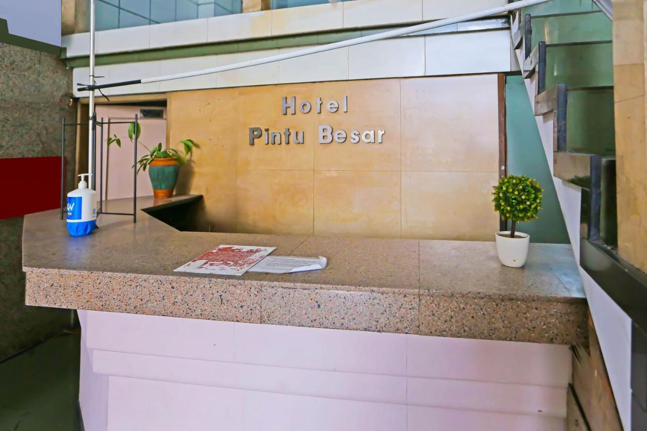 Collection O 92739 Hotel Pintu Besar จาการ์ตา ภายนอก รูปภาพ